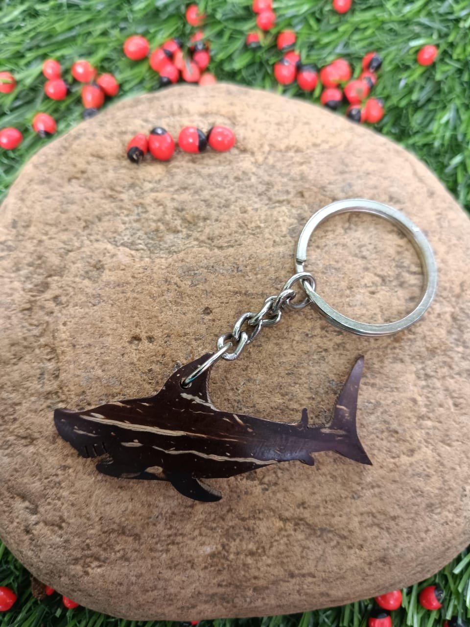 Shark shaped key chain - Image 2